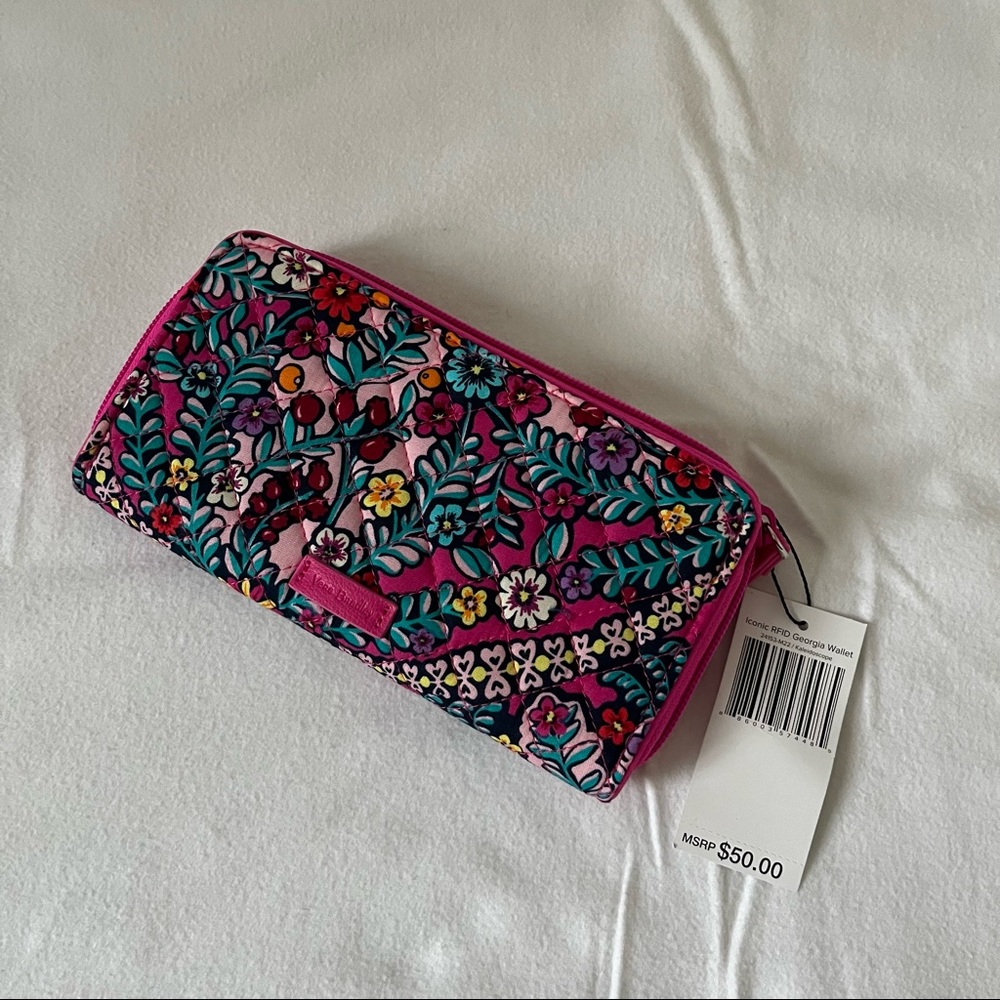 NWT Vera Bradley Pink Printed Large Wallet - Picture 2 of 4